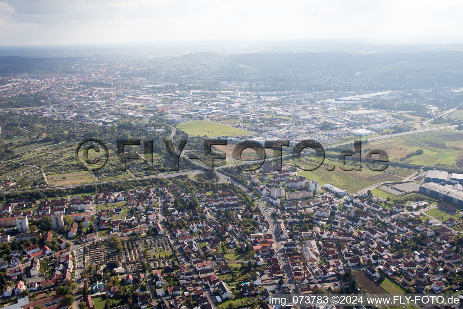 Photographie aérienne de Hallstadt dans le département Bavière, Allemagne