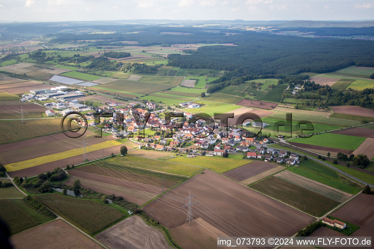 Vue aérienne de Quartier Unterhaid in Oberhaid dans le département Bavière, Allemagne