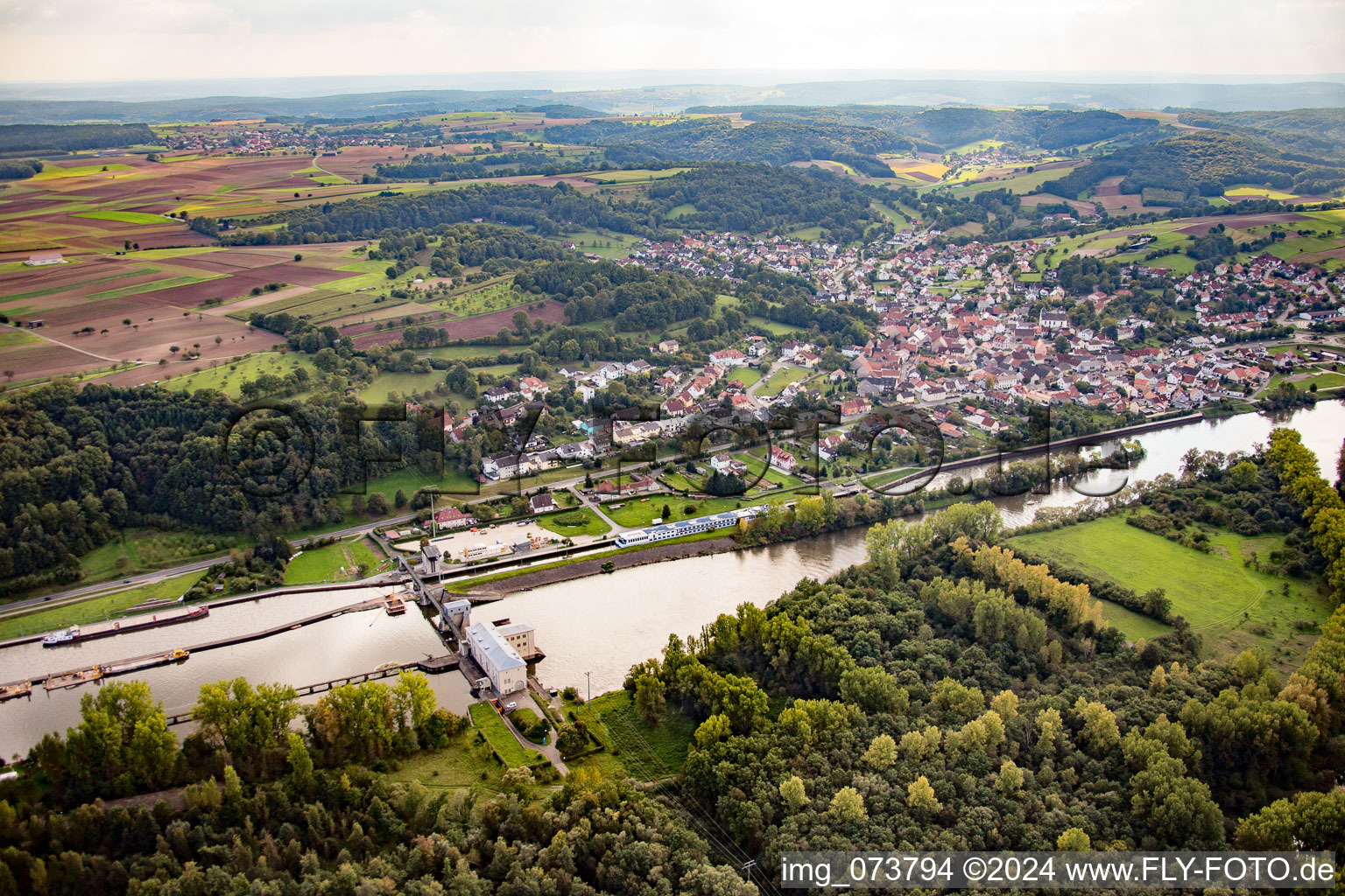 Vue aérienne de Quartier Viereth in Viereth-Trunstadt dans le département Bavière, Allemagne