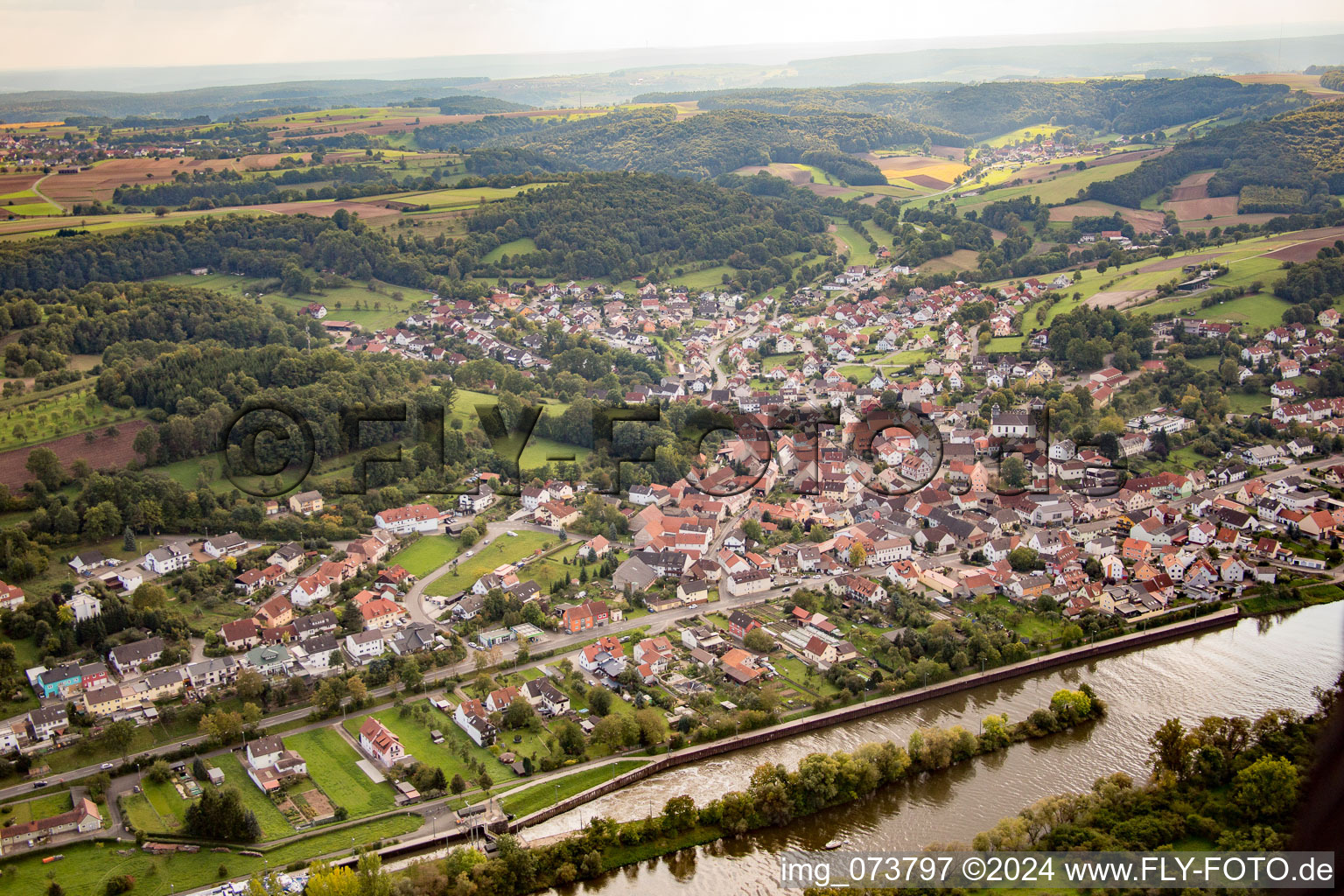 Vue oblique de Quartier Viereth in Viereth-Trunstadt dans le département Bavière, Allemagne