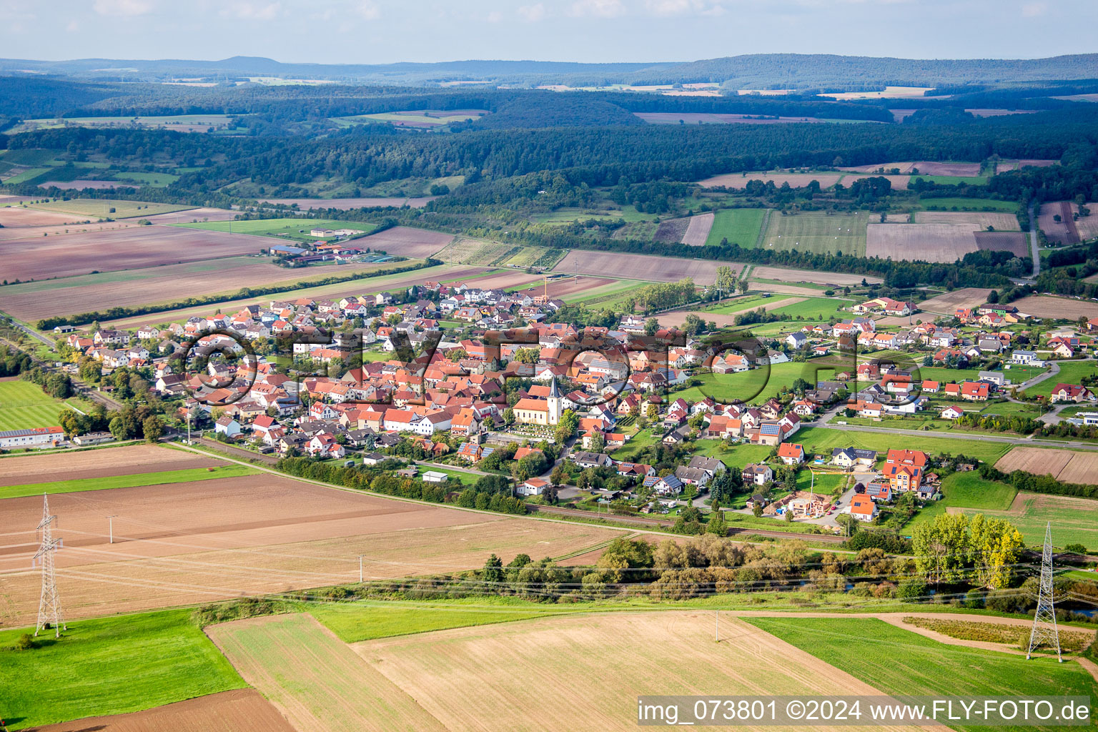 Vue aérienne de Quartier Staffelbach in Oberhaid dans le département Bavière, Allemagne