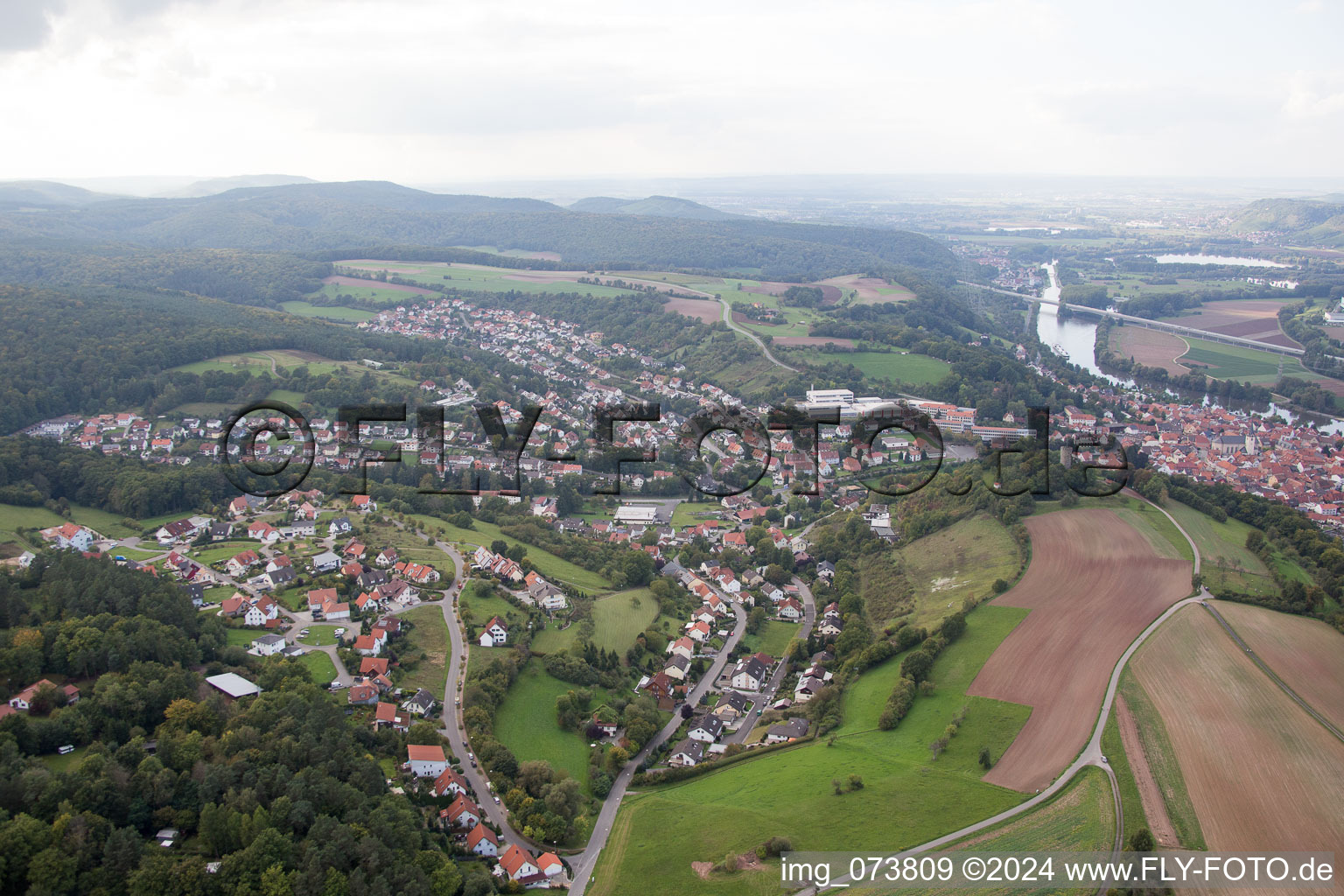 Vue aérienne de Eltmann dans le département Bavière, Allemagne