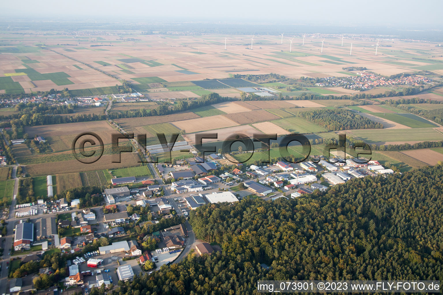 Vue aérienne de Quartier Herxheim in Herxheim bei Landau dans le département Rhénanie-Palatinat, Allemagne