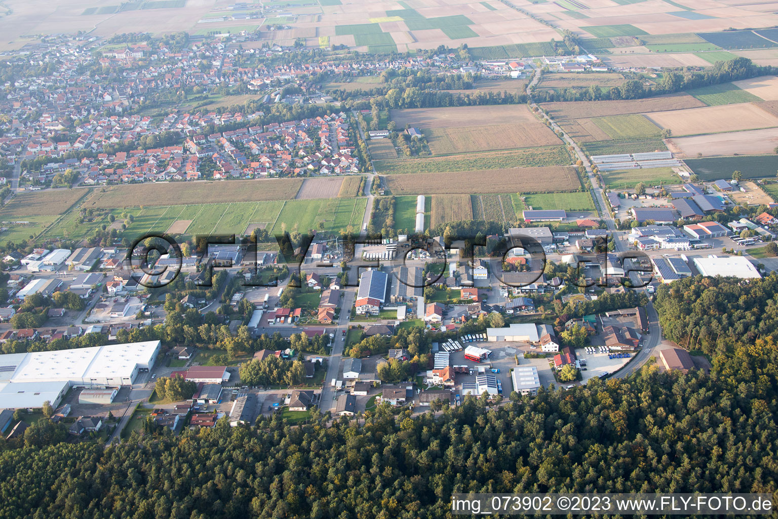 Vue aérienne de Quartier Herxheim in Herxheim bei Landau dans le département Rhénanie-Palatinat, Allemagne