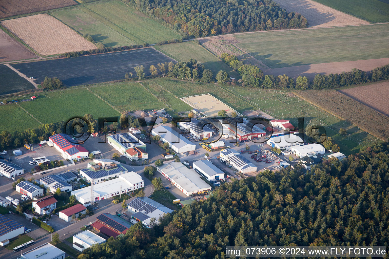 Vue oblique de Quartier Herxheim in Herxheim bei Landau dans le département Rhénanie-Palatinat, Allemagne