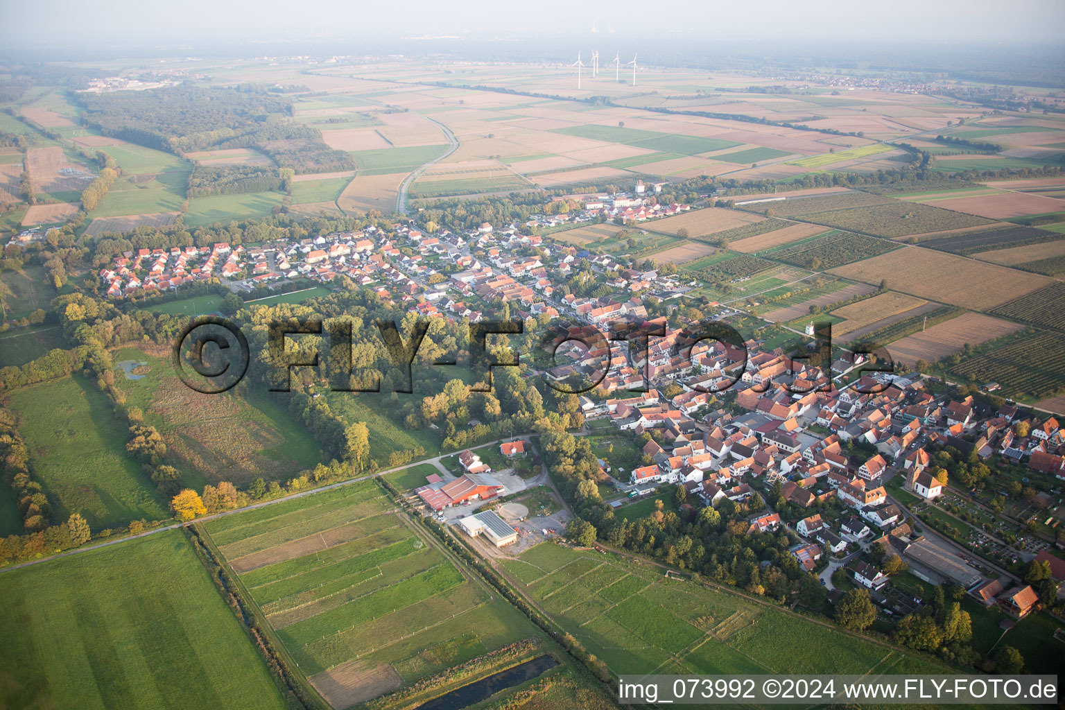 Vue oblique de Winden dans le département Rhénanie-Palatinat, Allemagne