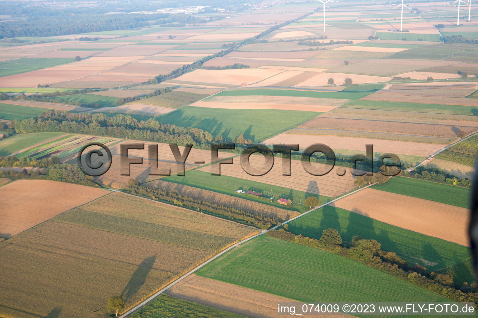 Vue aérienne de Aérodrome modèle à Freckenfeld dans le département Rhénanie-Palatinat, Allemagne