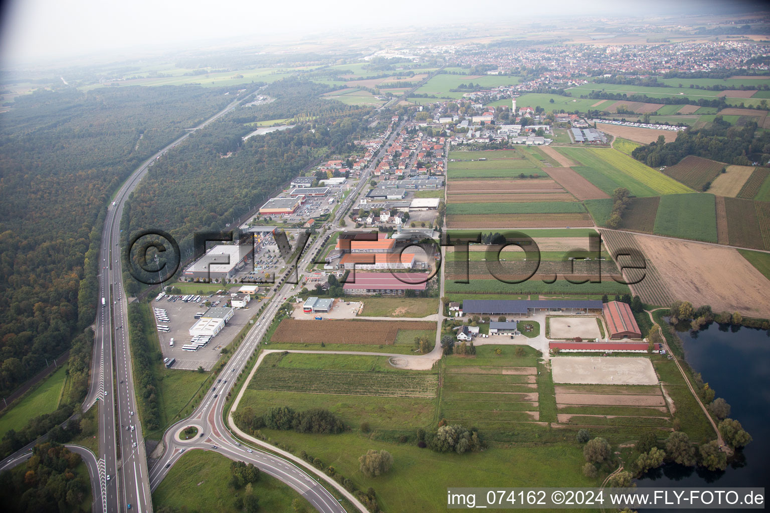 Vue aérienne de Brumath, Stephansfeld à Stephansfeld dans le département Bas Rhin, France