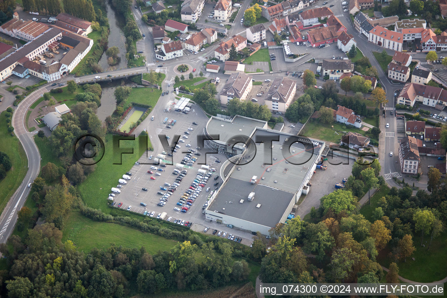 Oberhoffen-sur-Moder dans le département Bas Rhin, France d'en haut