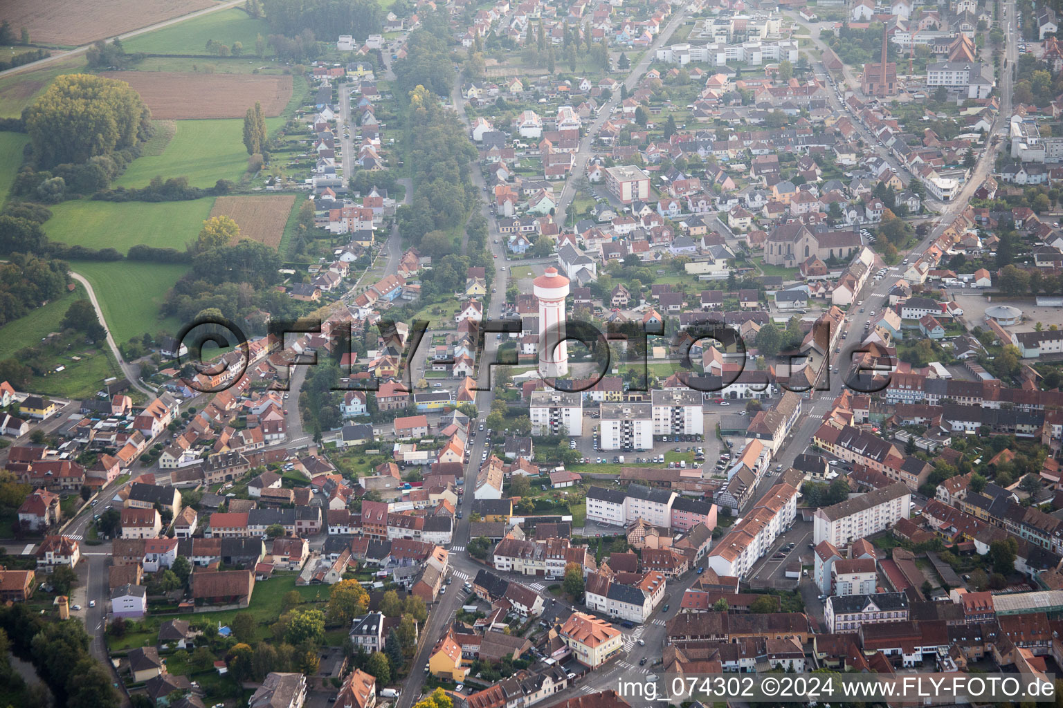 Oberhoffen-sur-Moder dans le département Bas Rhin, France vue d'en haut