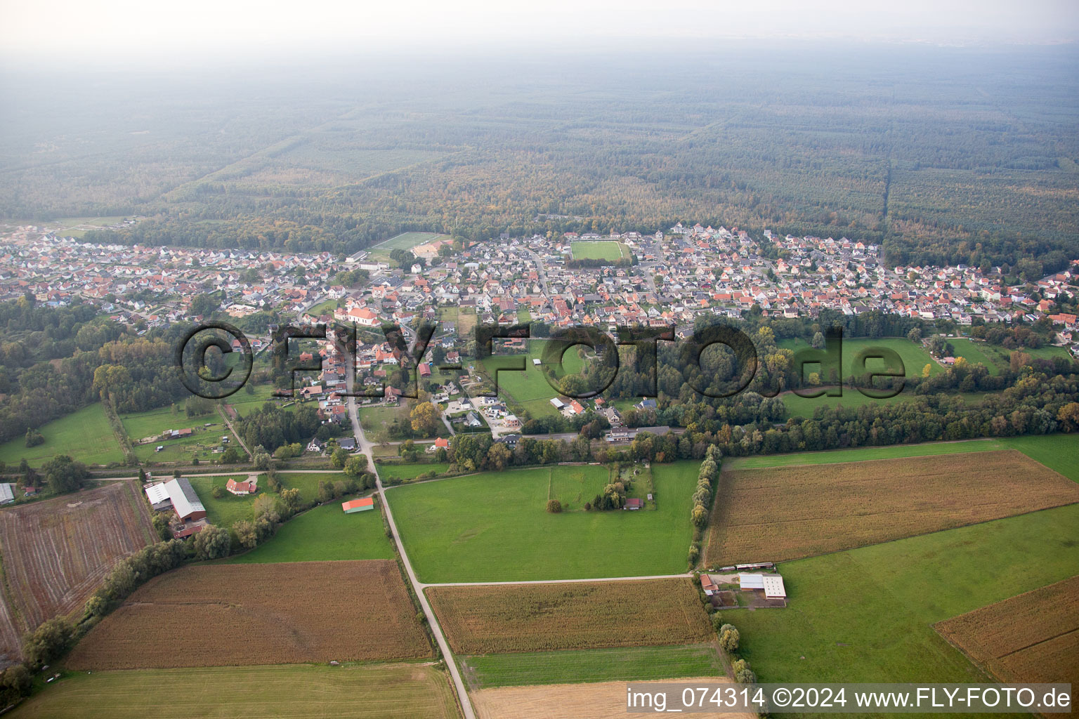 Vue oblique de Schirrhein dans le département Bas Rhin, France