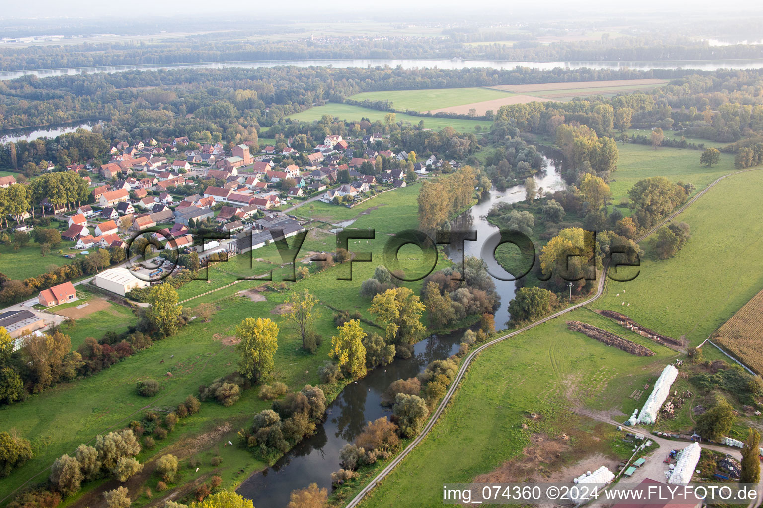 Vue d'oiseau de Fort-Louis dans le département Bas Rhin, France