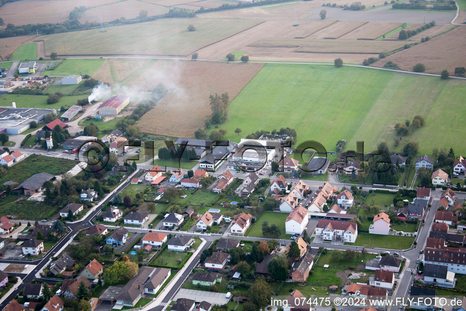 Vue aérienne de Beinheim dans le département Bas Rhin, France