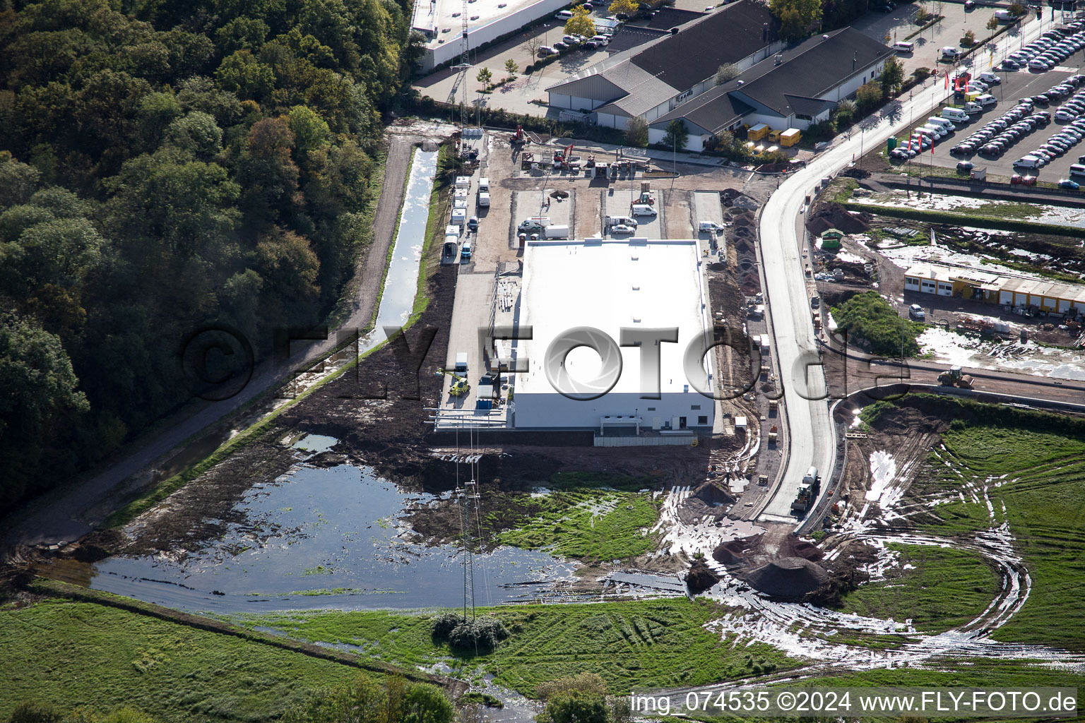 Nouveau bâtiment EDEKA à Kandel dans le département Rhénanie-Palatinat, Allemagne depuis l'avion