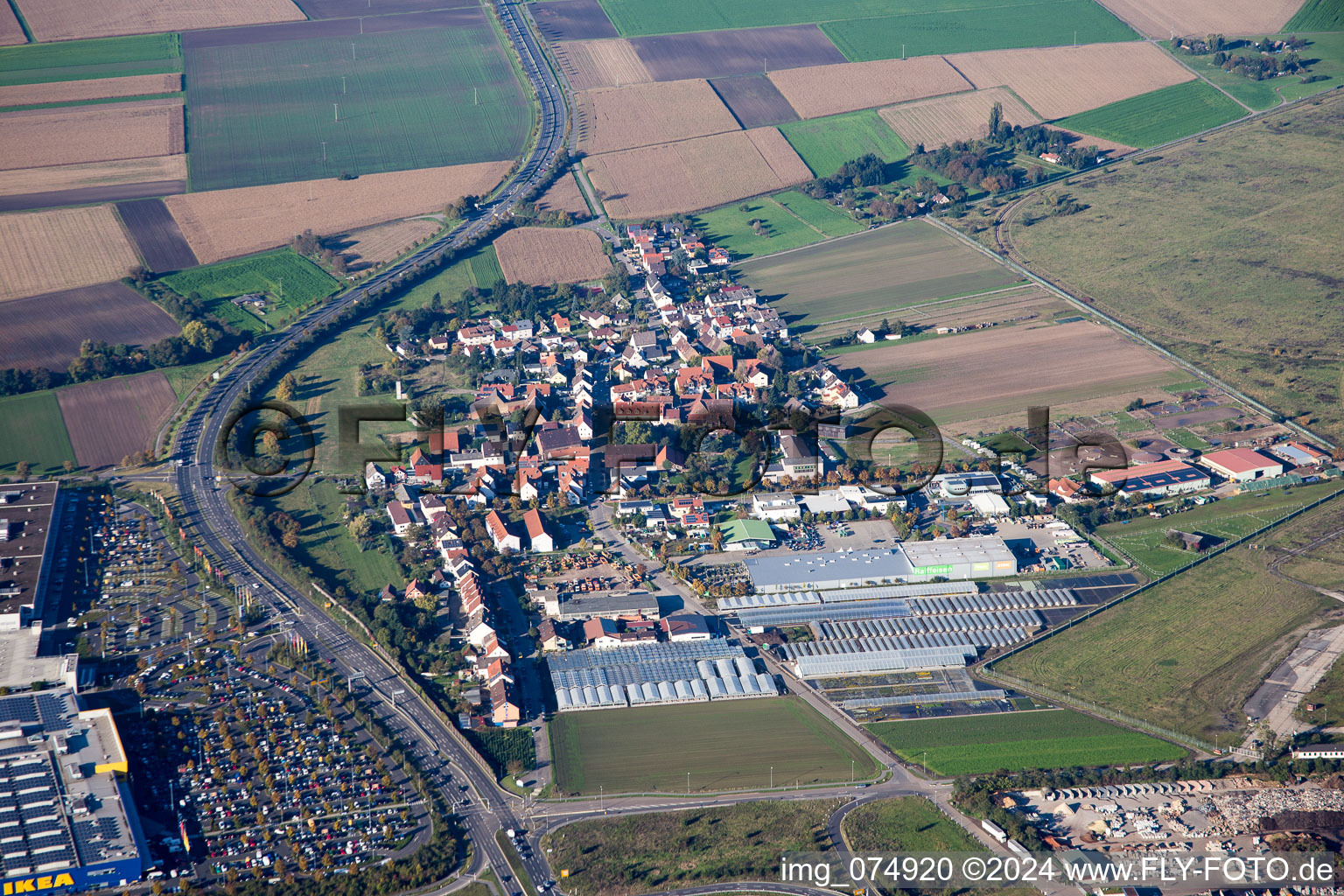 Vue aérienne de Scharhof à le quartier Sandhofen in Mannheim dans le département Bade-Wurtemberg, Allemagne