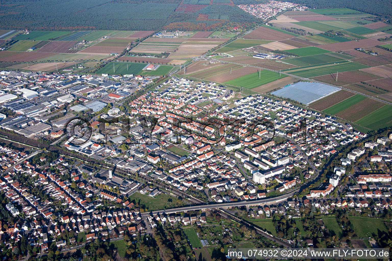 Vue aérienne de Lampertheim dans le département Hesse, Allemagne