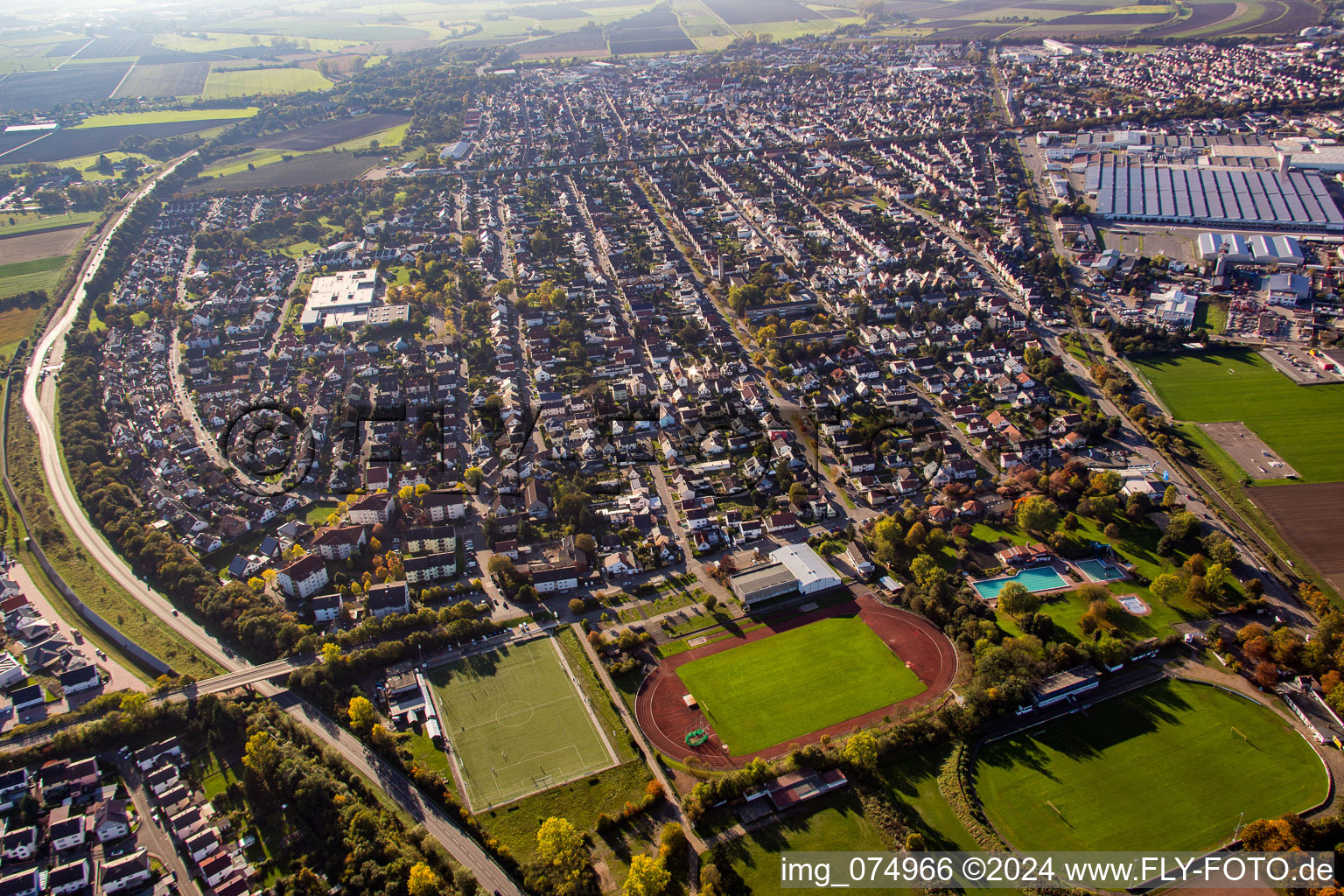 Vue aérienne de Bürstadt dans le département Hesse, Allemagne