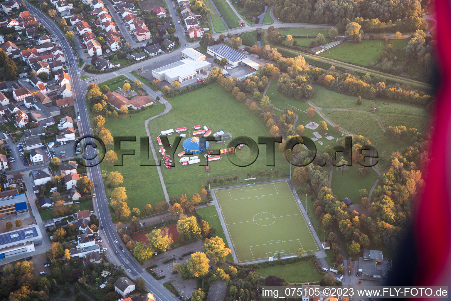 Enregistrement par drone de Gernsheim dans le département Hesse, Allemagne