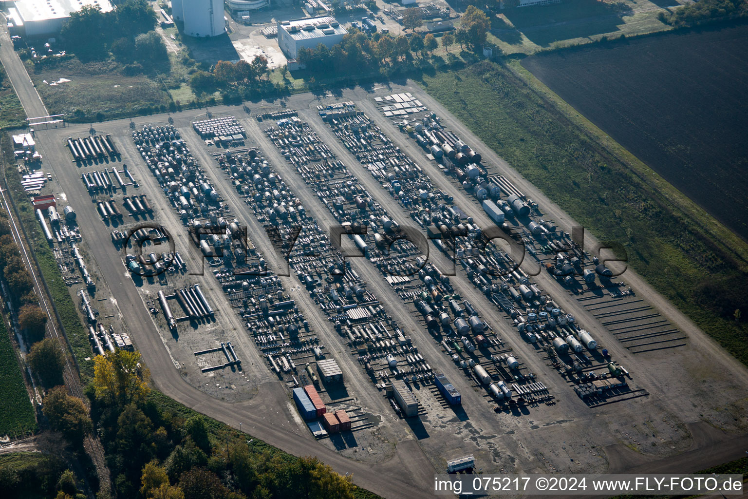 Vue aérienne de Entrepôt BASF Lampertheim à Lampertheim dans le département Hesse, Allemagne