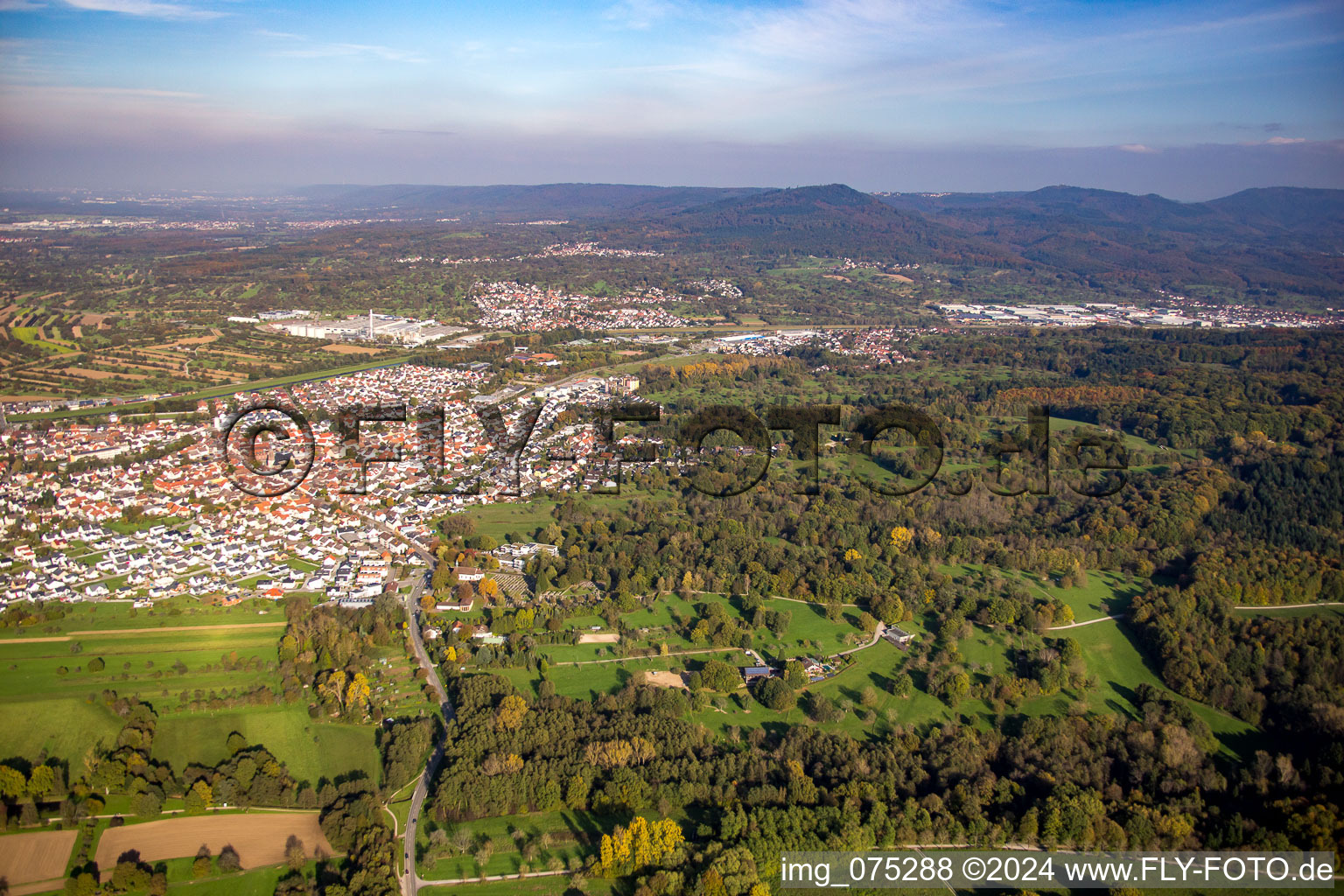 Vue aérienne de Kuppenheim dans le département Bade-Wurtemberg, Allemagne