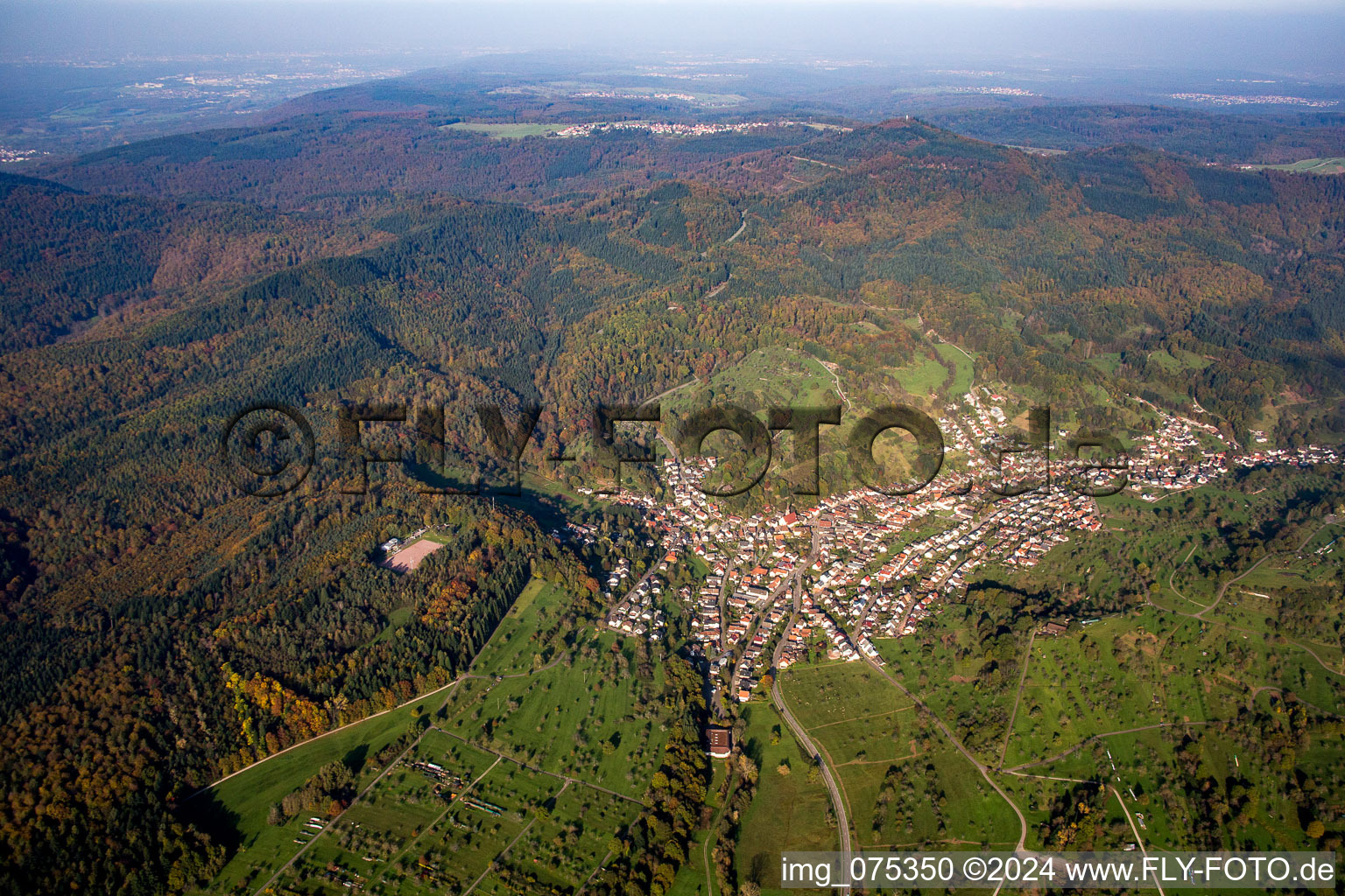 Vue aérienne de Du sud-ouest à le quartier Michelbach in Gaggenau dans le département Bade-Wurtemberg, Allemagne