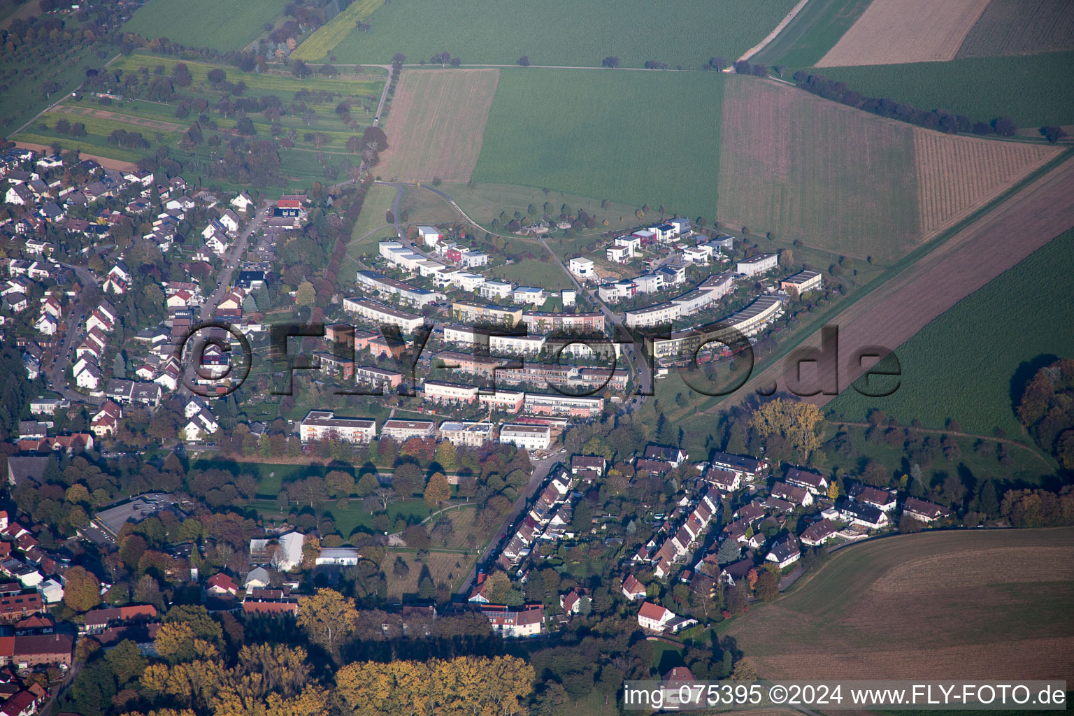 Vue aérienne de Quartier Grünwettersbach in Karlsruhe dans le département Bade-Wurtemberg, Allemagne