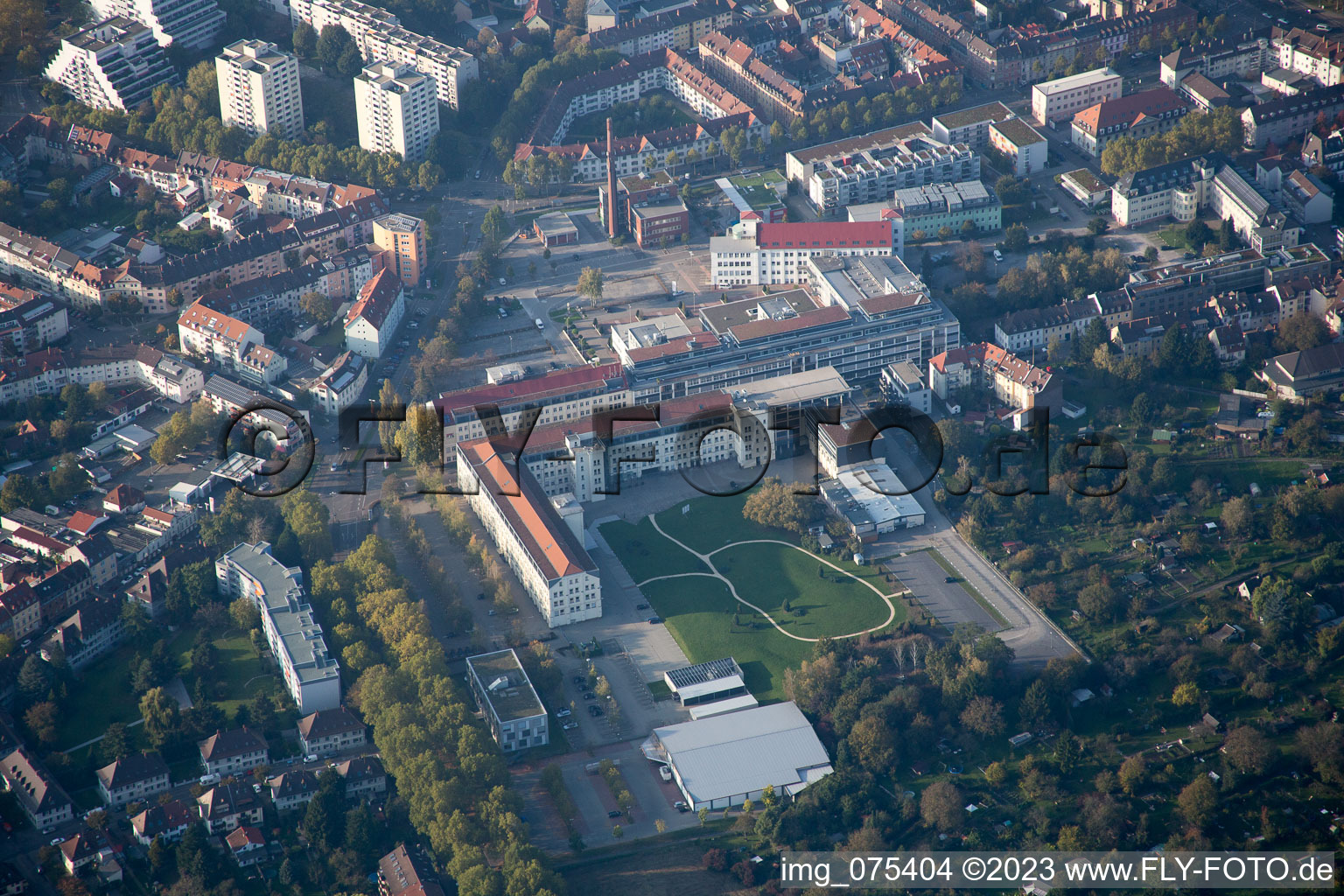 Vue aérienne de Ancien site Pfaff à le quartier Durlach in Karlsruhe dans le département Bade-Wurtemberg, Allemagne