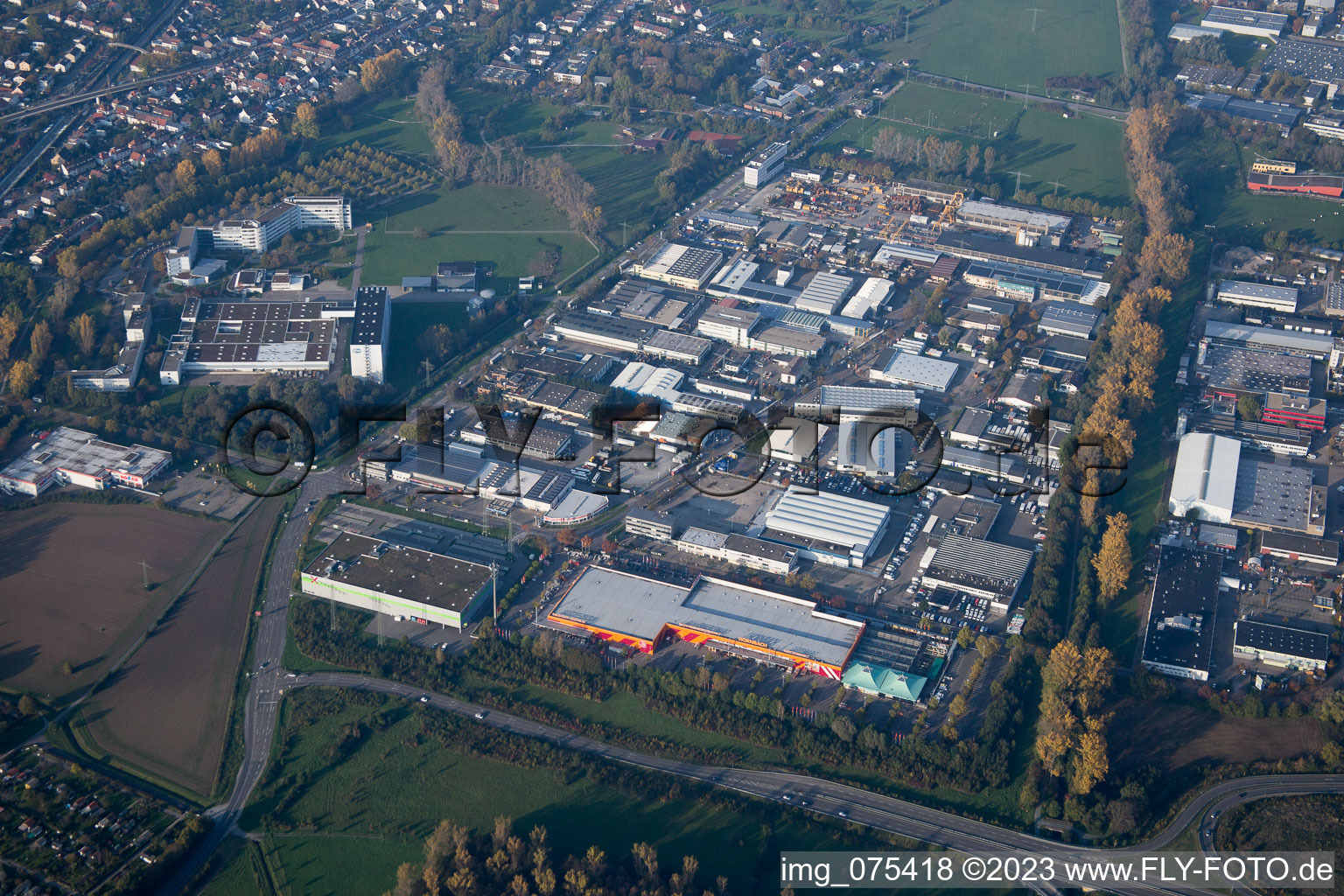 Vue aérienne de Quartier Hagsfeld in Karlsruhe dans le département Bade-Wurtemberg, Allemagne