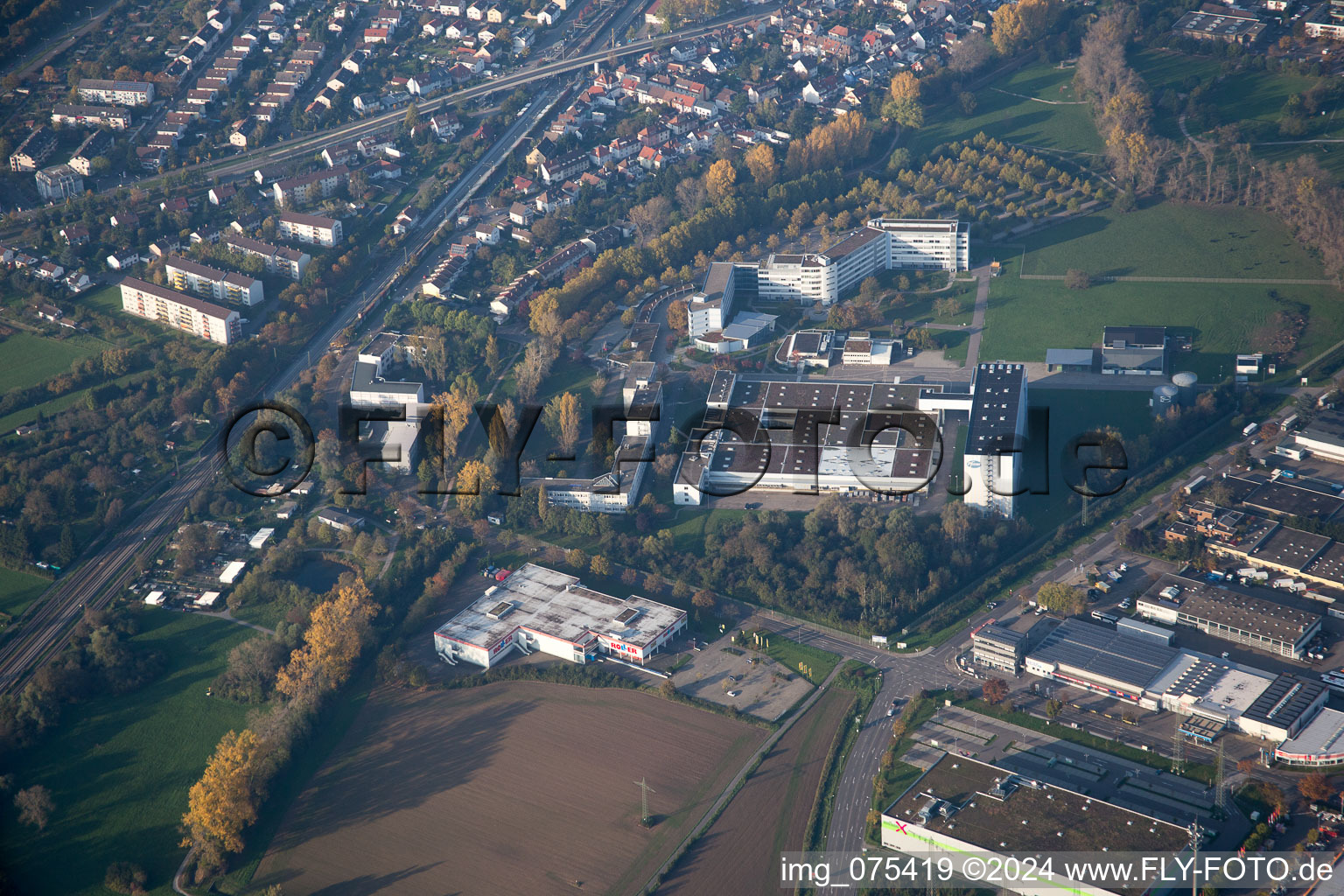 Vue aérienne de BAMF à le quartier Hagsfeld in Karlsruhe dans le département Bade-Wurtemberg, Allemagne