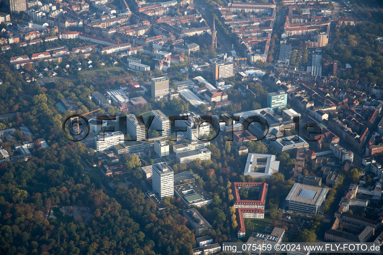 Vue aérienne de KIT Engesserstr à le quartier Innenstadt-Ost in Karlsruhe dans le département Bade-Wurtemberg, Allemagne