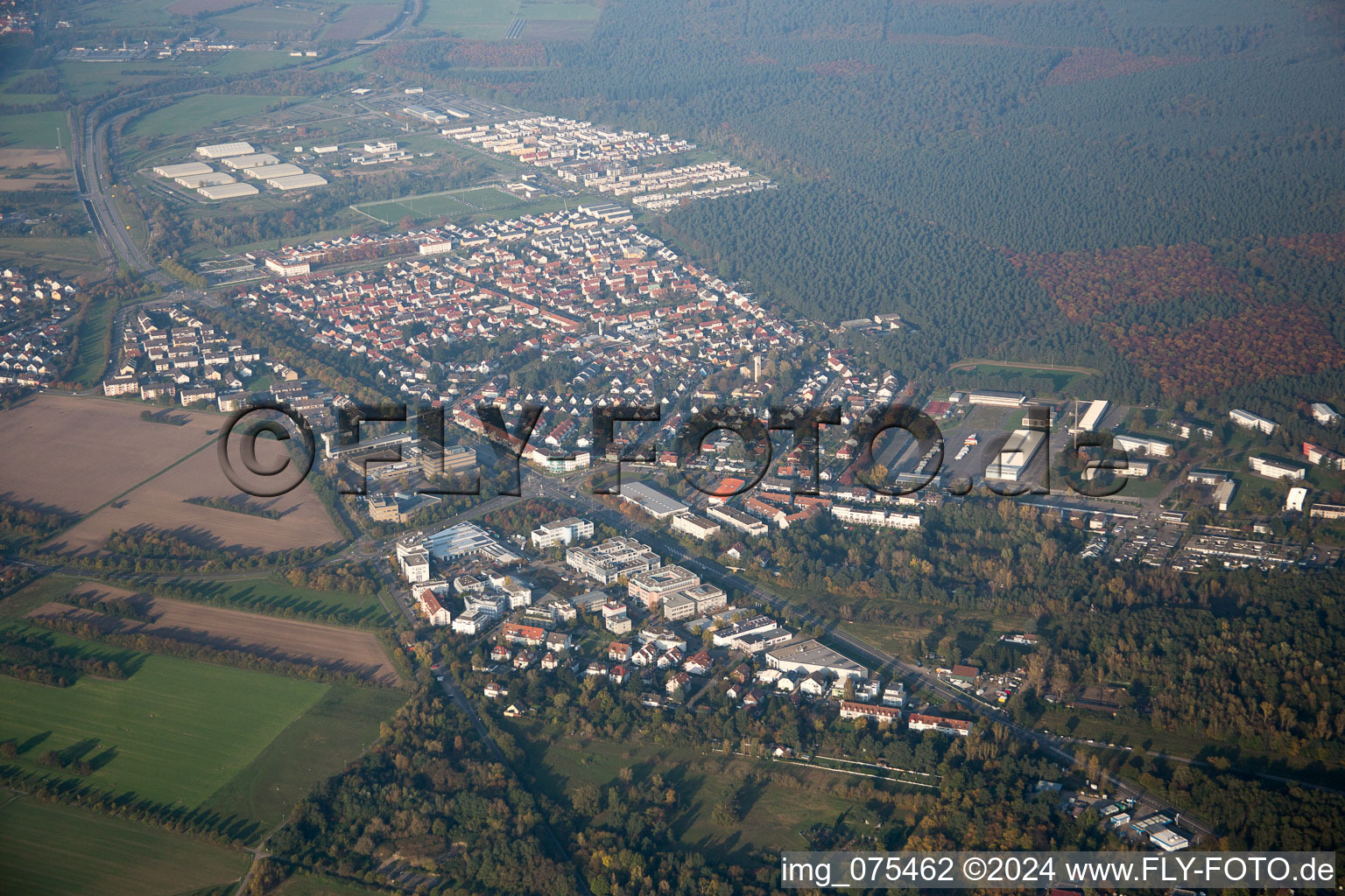 Vue aérienne de Quartier Neureut in Karlsruhe dans le département Bade-Wurtemberg, Allemagne