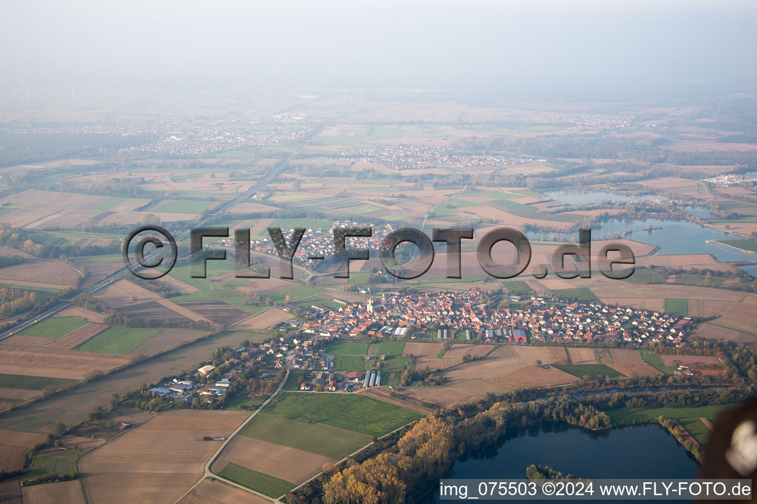 Photographie aérienne de Neupotz dans le département Rhénanie-Palatinat, Allemagne