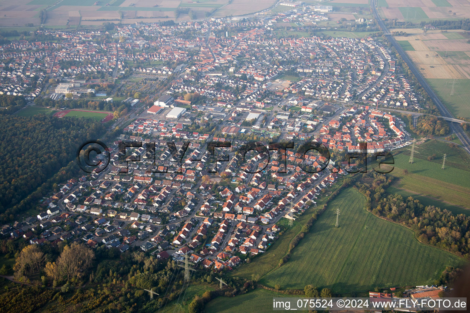 Rülzheim dans le département Rhénanie-Palatinat, Allemagne vue d'en haut