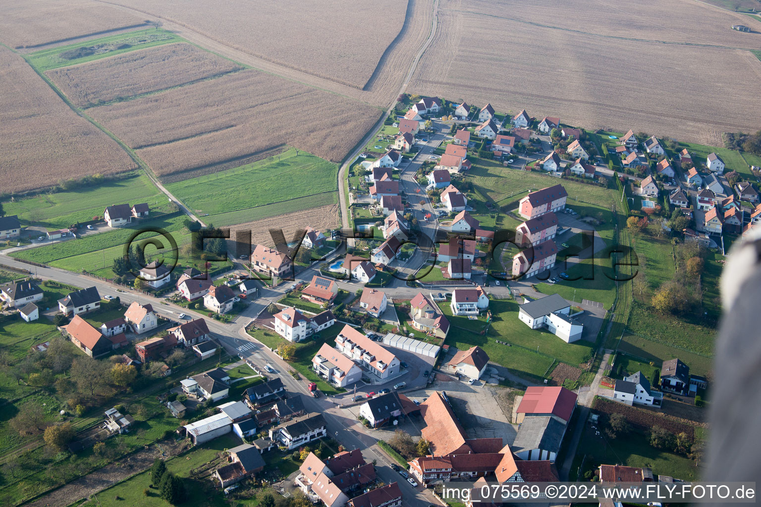 Soultz-sous-Forêts dans le département Bas Rhin, France vue du ciel