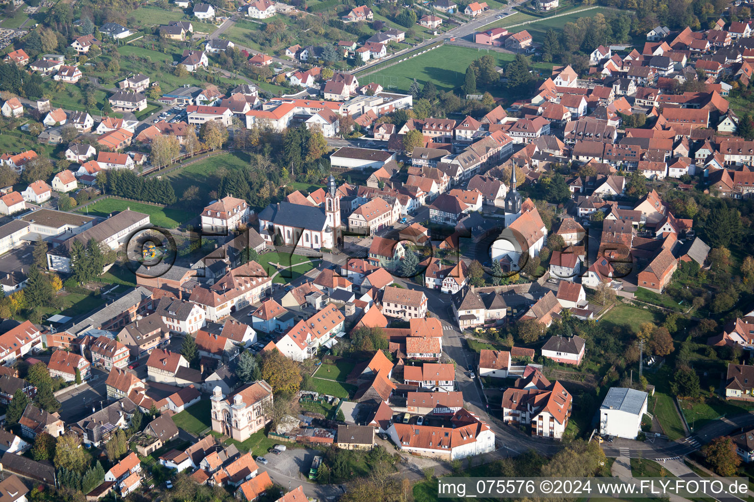 Vue aérienne de Soultz-sous-Forêts dans le département Bas Rhin, France