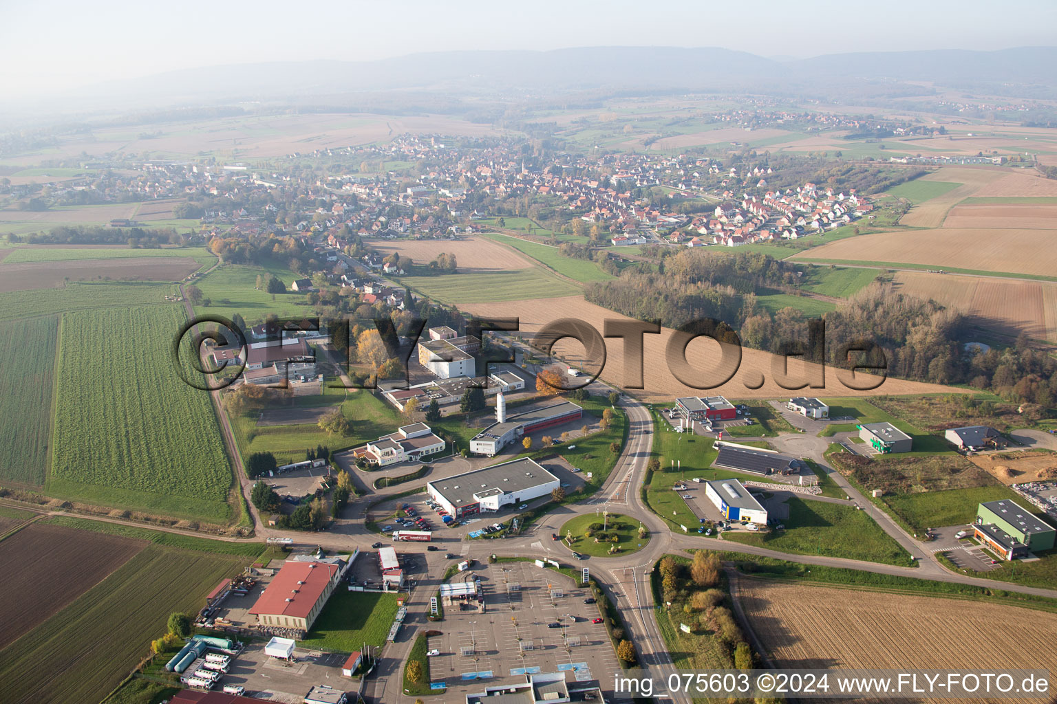 Vue d'oiseau de Hohwiller dans le département Bas Rhin, France