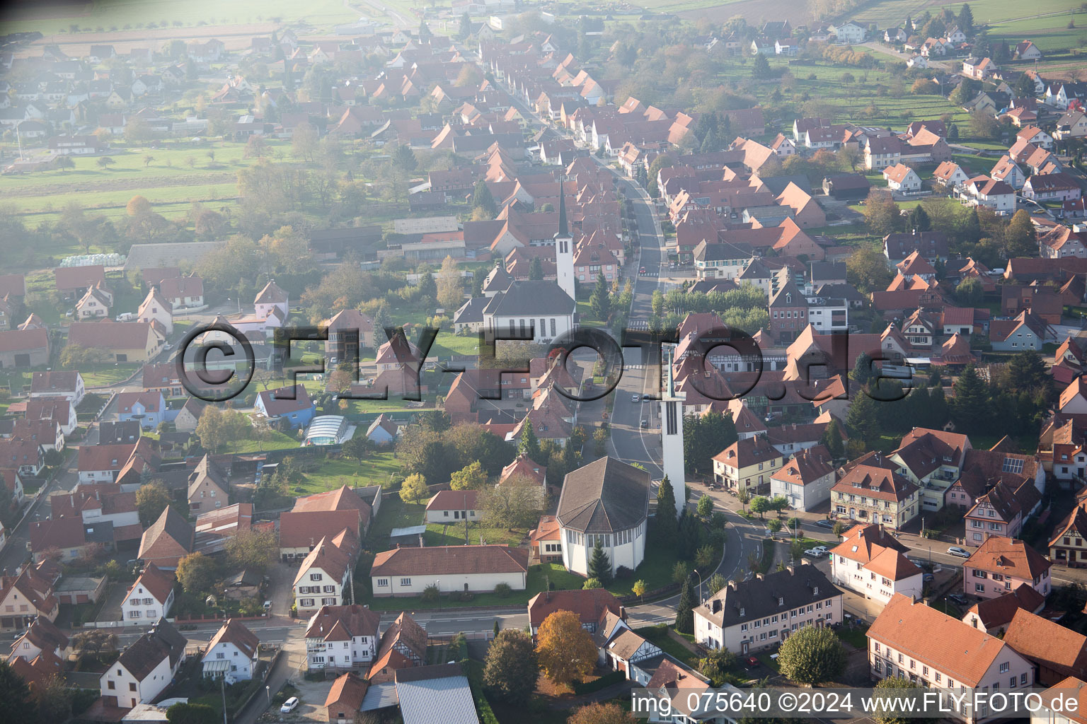 Hatten dans le département Bas Rhin, France depuis l'avion