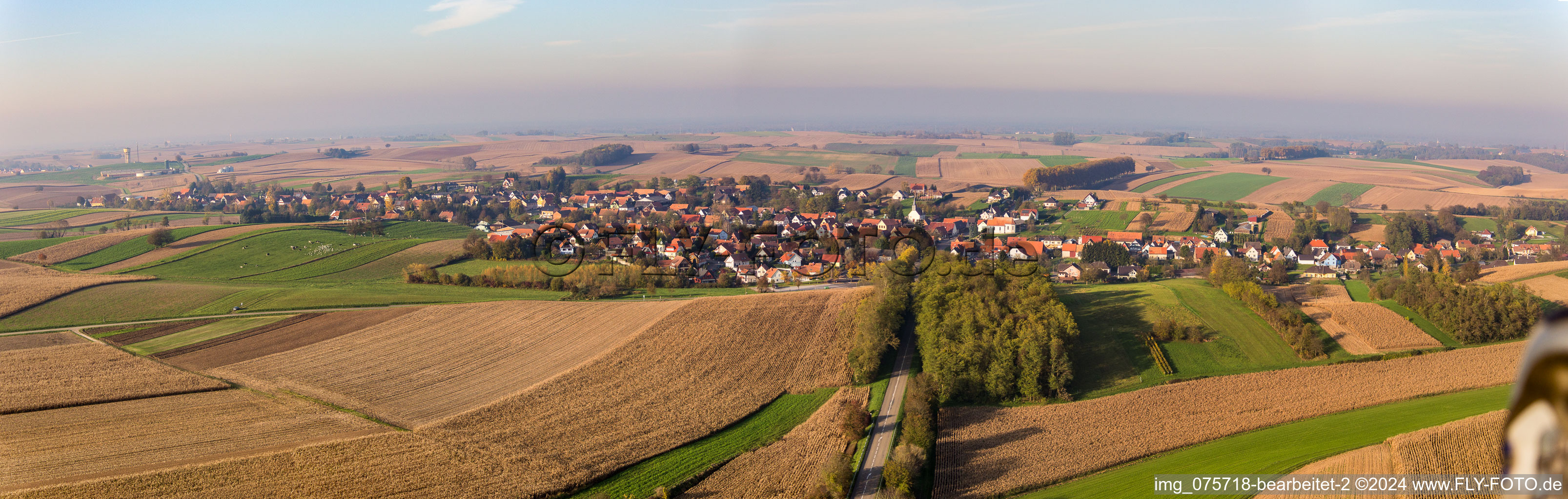 Vue aérienne de Panorama à Wintzenbach dans le département Bas Rhin, France