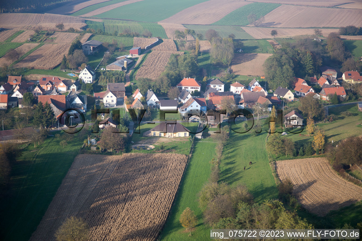 Vue aérienne de Wintzenbach dans le département Bas Rhin, France