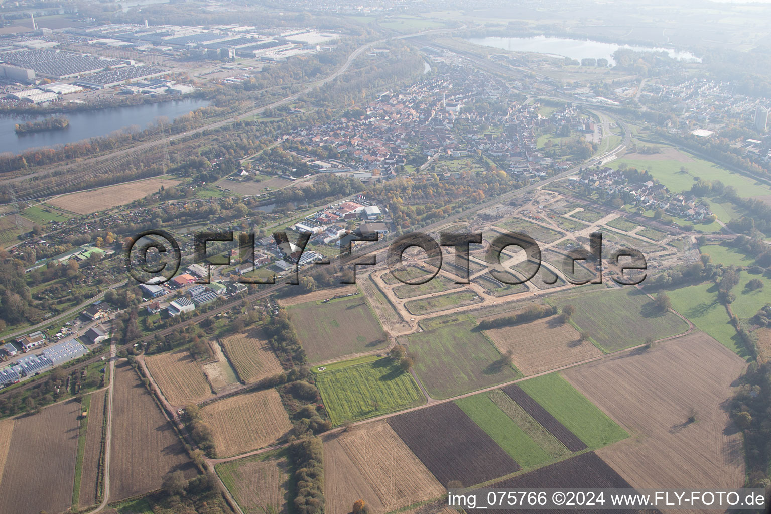 Vue aérienne de Nouvelle zone de développement de Niederwiesen à Wörth am Rhein dans le département Rhénanie-Palatinat, Allemagne