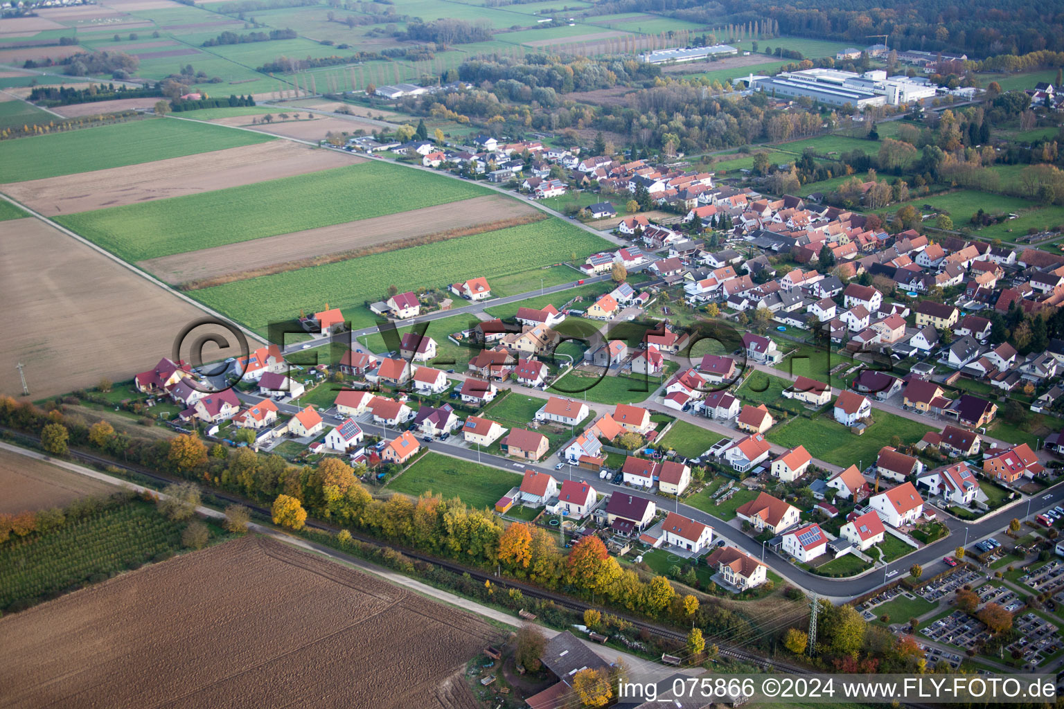 Quartier Schaidt in Wörth am Rhein dans le département Rhénanie-Palatinat, Allemagne vue du ciel