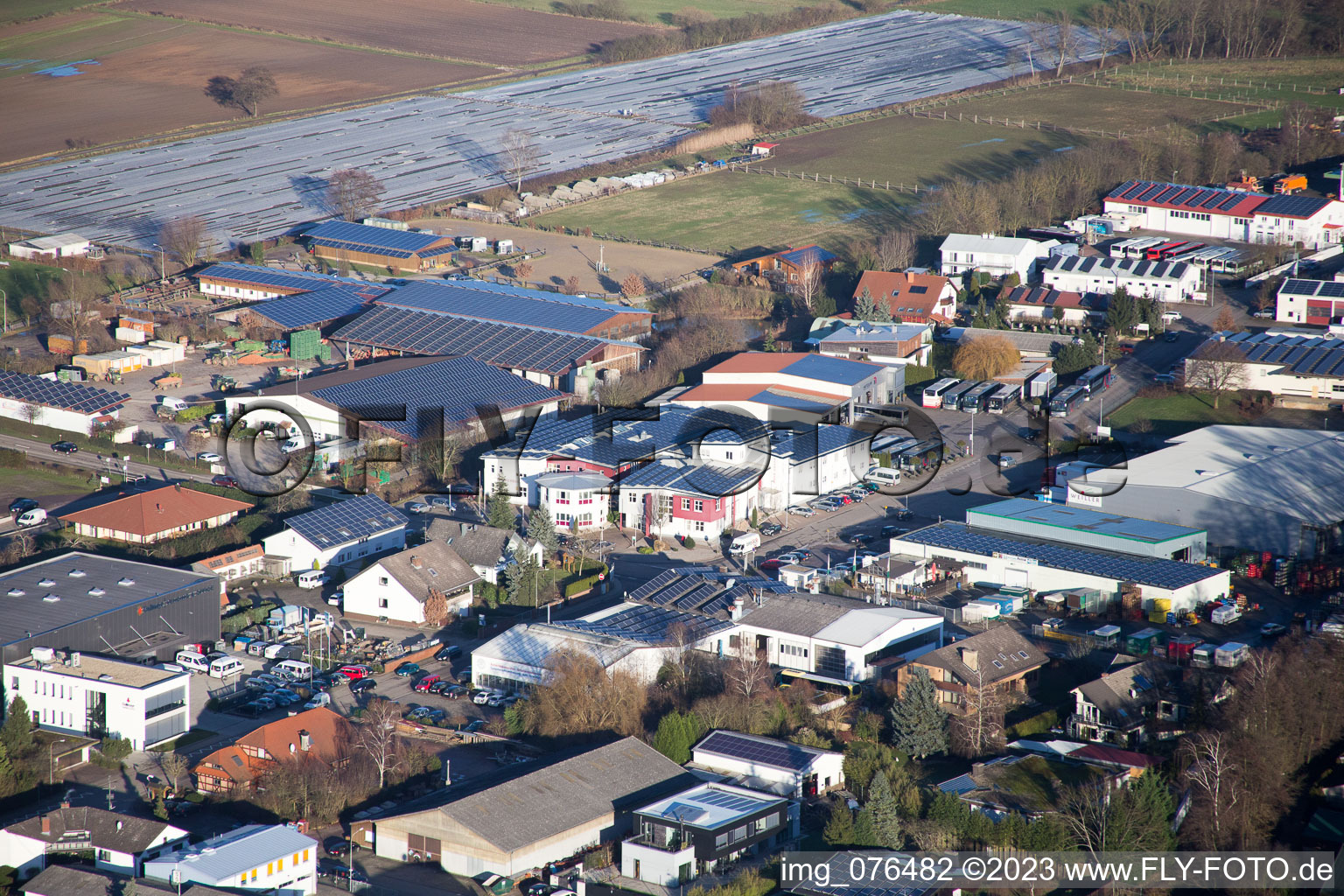 Vue d'oiseau de Quartier Herxheim in Herxheim bei Landau dans le département Rhénanie-Palatinat, Allemagne