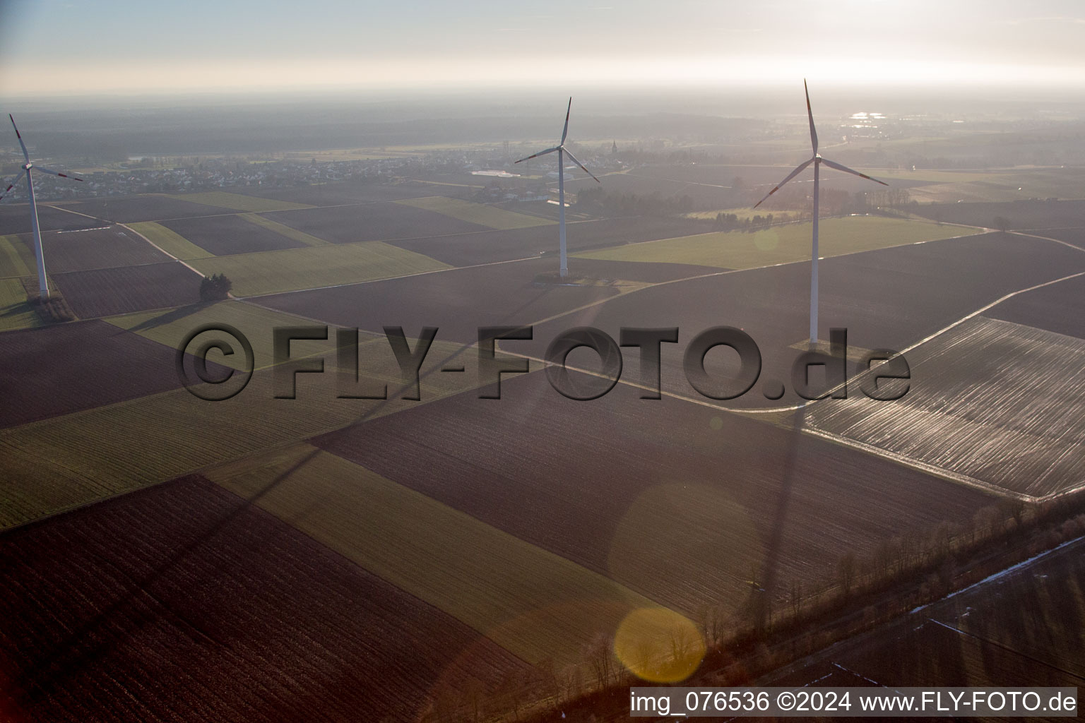 Vue d'oiseau de Minfeld dans le département Rhénanie-Palatinat, Allemagne