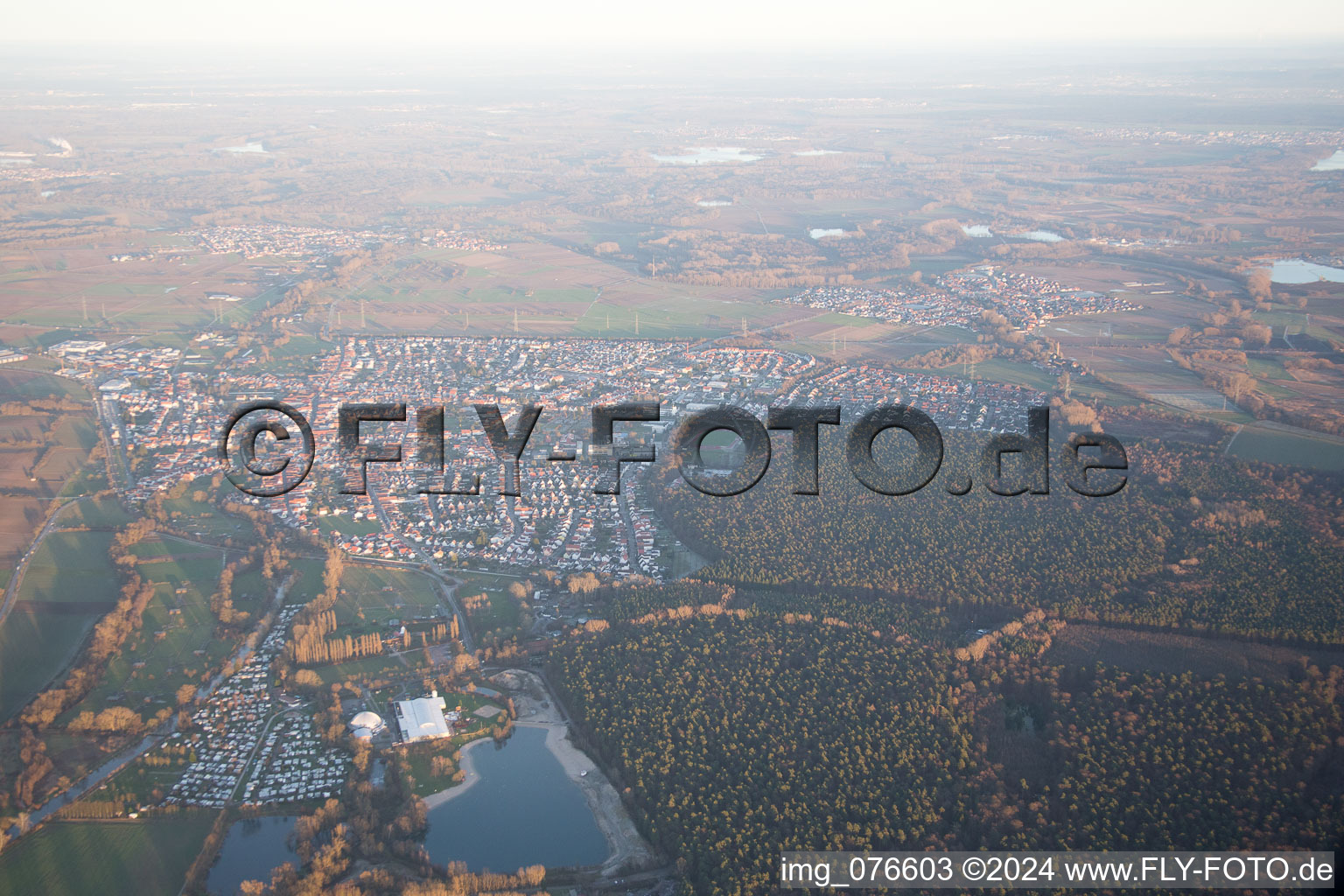 Vue oblique de Rülzheim dans le département Rhénanie-Palatinat, Allemagne