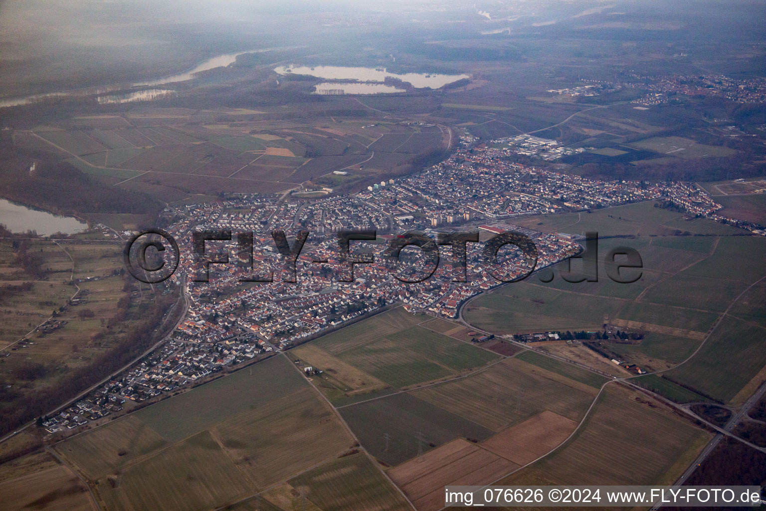 Vue aérienne de Quartier Linkenheim in Linkenheim-Hochstetten dans le département Bade-Wurtemberg, Allemagne