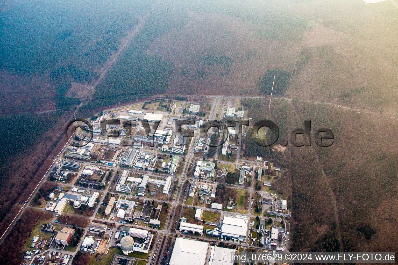 Campus KIK Nord à le quartier Leopoldshafen in Eggenstein-Leopoldshafen dans le département Bade-Wurtemberg, Allemagne hors des airs