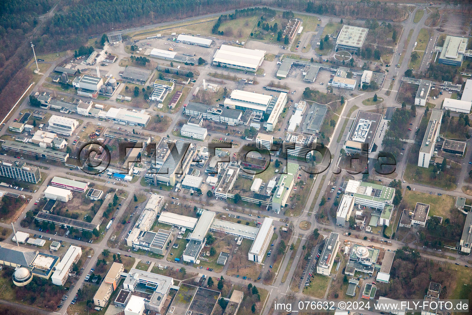 Campus KIK Nord à le quartier Leopoldshafen in Eggenstein-Leopoldshafen dans le département Bade-Wurtemberg, Allemagne depuis l'avion