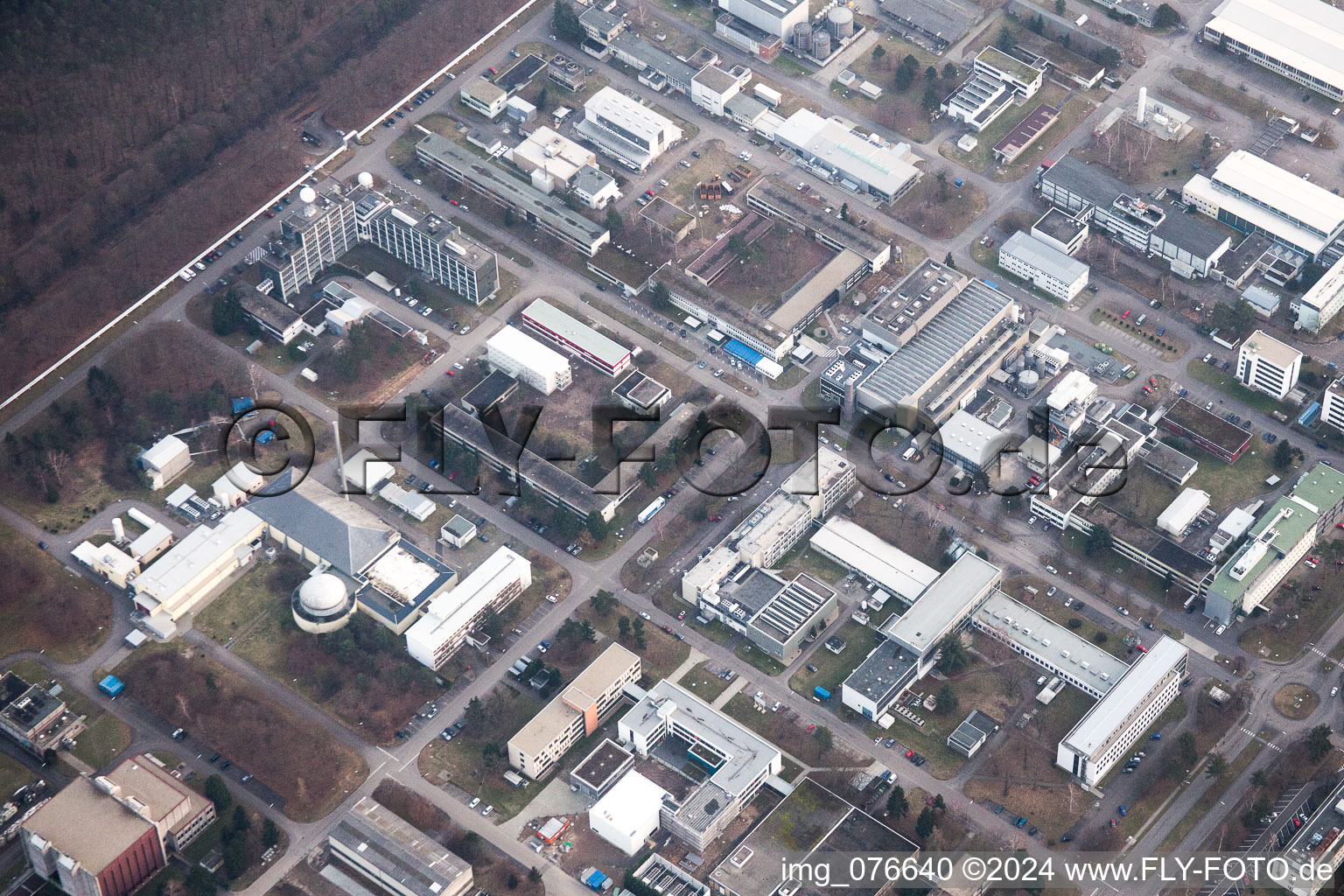 Campus KIK Nord à le quartier Leopoldshafen in Eggenstein-Leopoldshafen dans le département Bade-Wurtemberg, Allemagne d'un drone