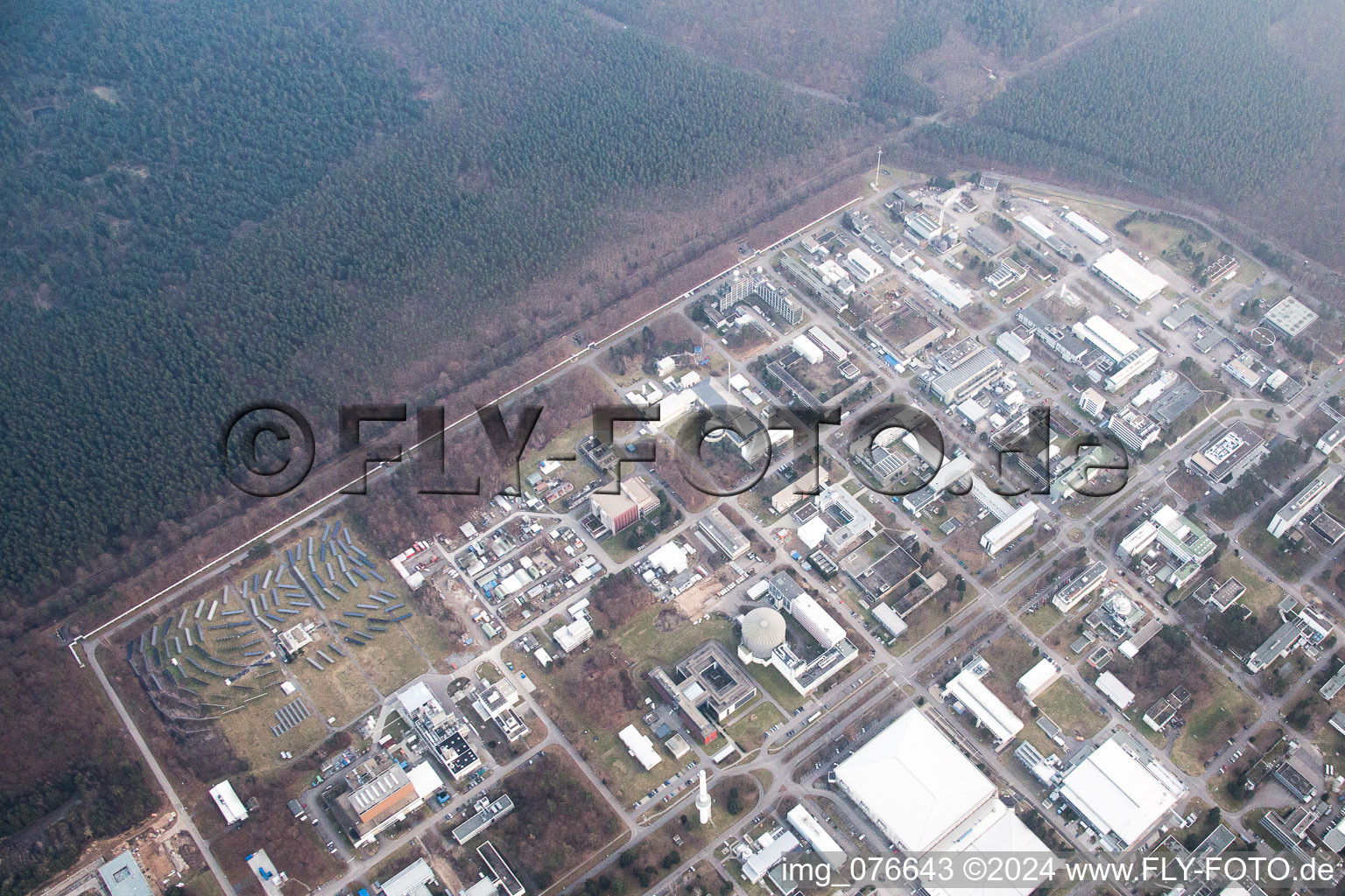 Photographie aérienne de Campus KIK Nord à le quartier Leopoldshafen in Eggenstein-Leopoldshafen dans le département Bade-Wurtemberg, Allemagne