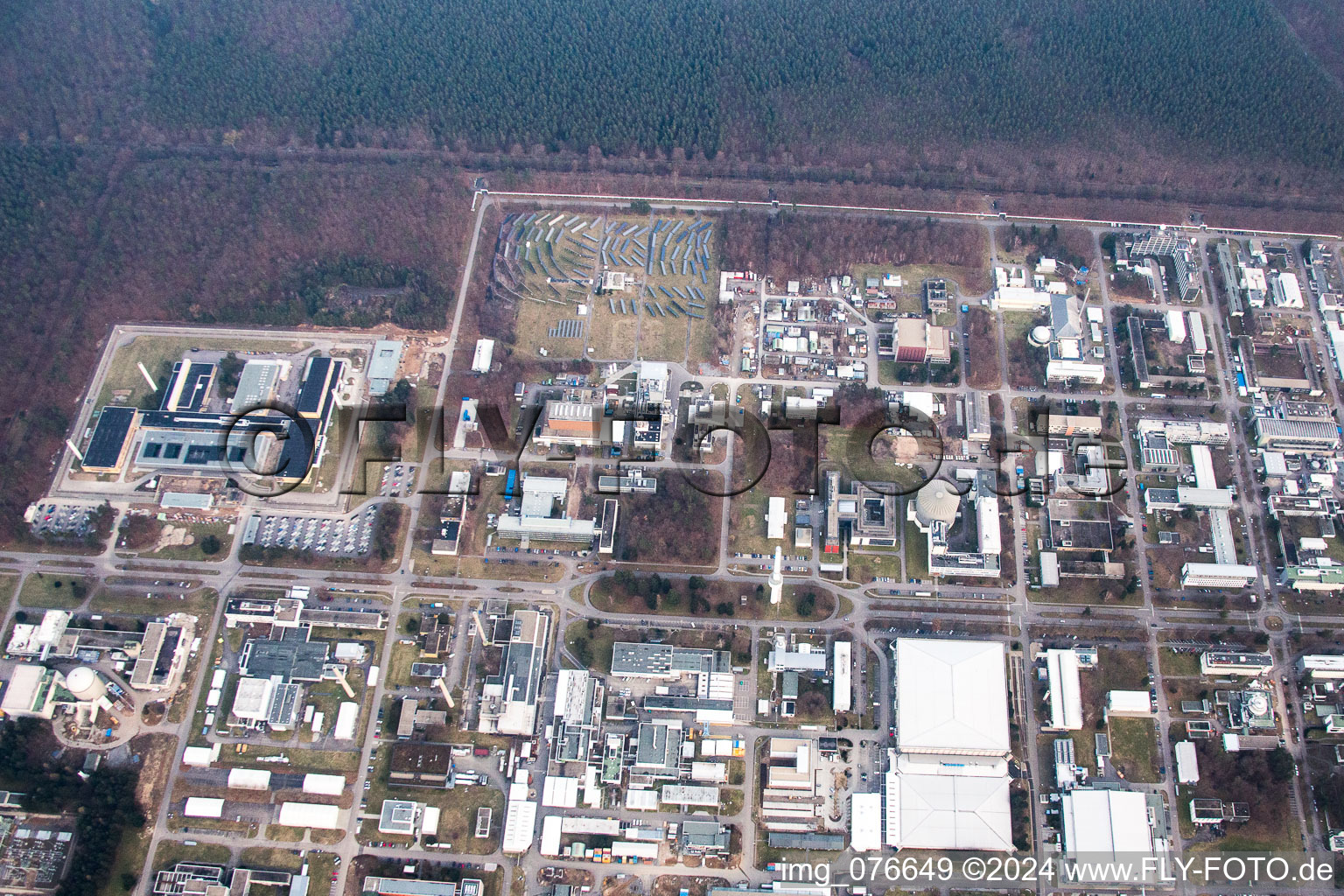 Campus KIK Nord à le quartier Leopoldshafen in Eggenstein-Leopoldshafen dans le département Bade-Wurtemberg, Allemagne hors des airs